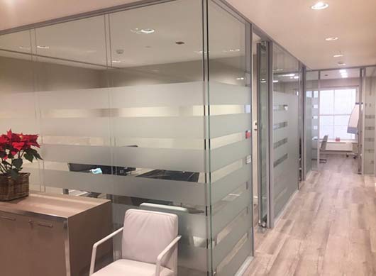Creating Stylish and Functional Glass Workspaces in London & Surrey
